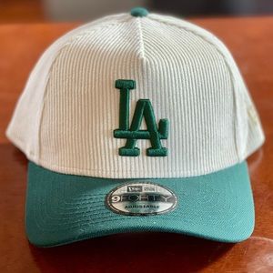Los Angeles Dodgers New Era 9Forty Corduroy Snapback Green/White NWT